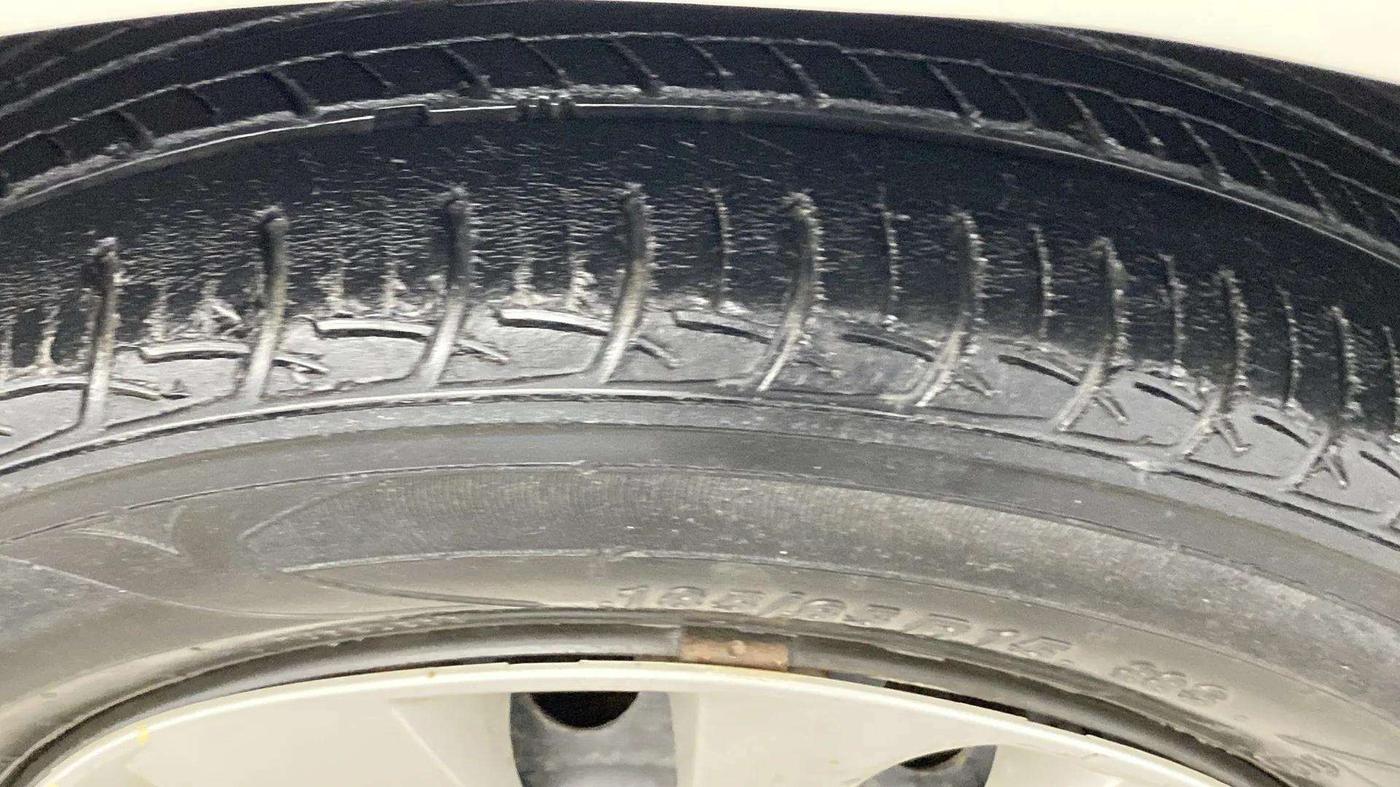 2018 Maruti Baleno DELTA PETROL 1.2, Petrol, Manual, 38,761 km, Right Front Tyre Tread