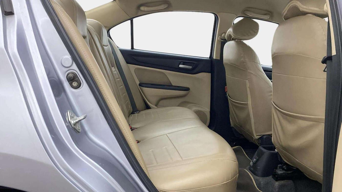 2020 Honda Amaze 1.5L I-DTEC V, Diesel, Manual, 69,761 km, Right Side Rear Door Cabin