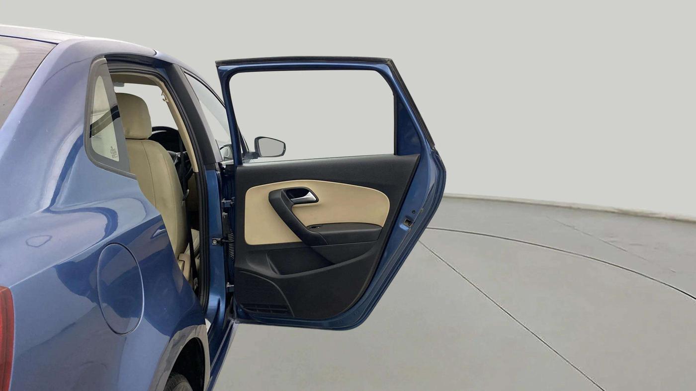 2017 Volkswagen Ameo HIGHLINE1.2L PLUS 16 ALLOY, Petrol, Manual, 28,060 km, RHS Rear Door