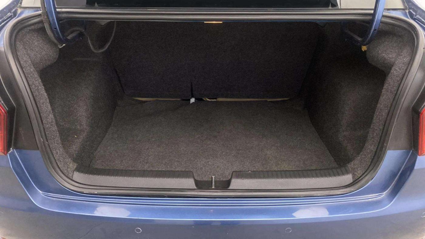 2017 Volkswagen Ameo HIGHLINE1.2L PLUS 16 ALLOY, Petrol, Manual, 28,060 km, Boot Inside
