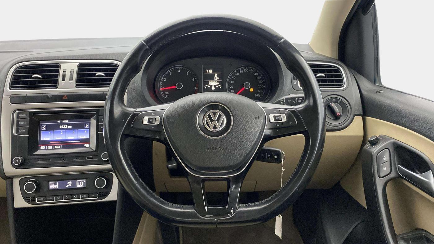 2017 Volkswagen Ameo HIGHLINE1.2L PLUS 16 ALLOY, Petrol, Manual, 28,060 km, Steering Wheel Close Up