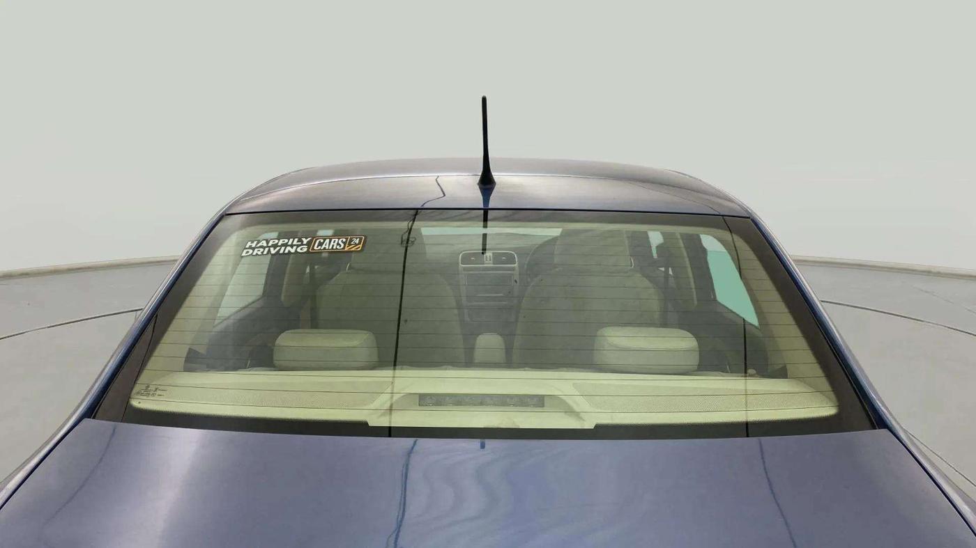 2017 Volkswagen Ameo HIGHLINE1.2L PLUS 16 ALLOY, Petrol, Manual, 28,060 km, Rear Windshield