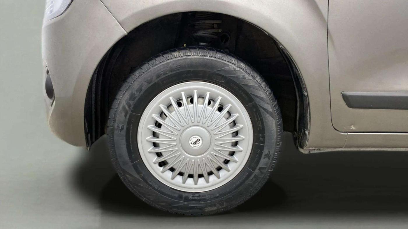 2019 Maruti New Wagon-R LXI CNG 1.0, CNG, Manual, 35,658 km, Left Front Wheel