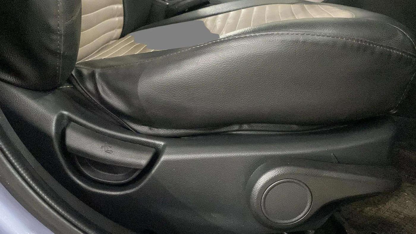 2015 Hyundai Grand i10 ASTA 1.2 KAPPA VTVT, CNG, Manual, 53,062 km, Driver Side Adjustment Panel