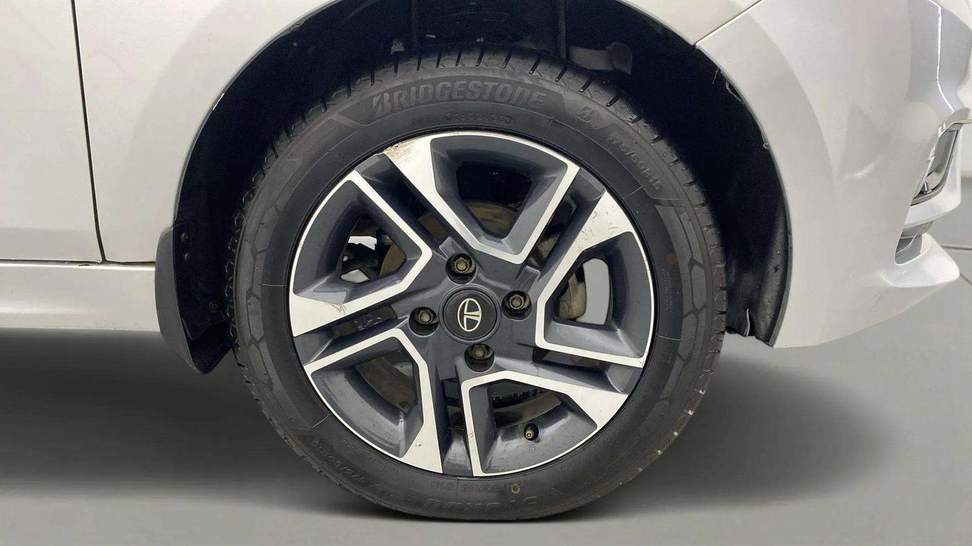 2021 Tata Tiago XZA PLUS PETROL, Petrol, Automatic, 30,415 km, Right Front Wheel