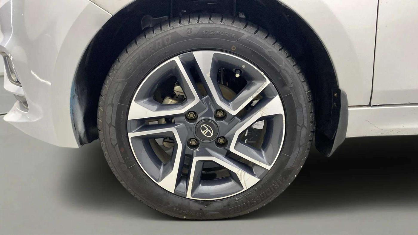 2021 Tata Tiago XZA PLUS PETROL, Petrol, Automatic, 30,415 km, Left Front Wheel