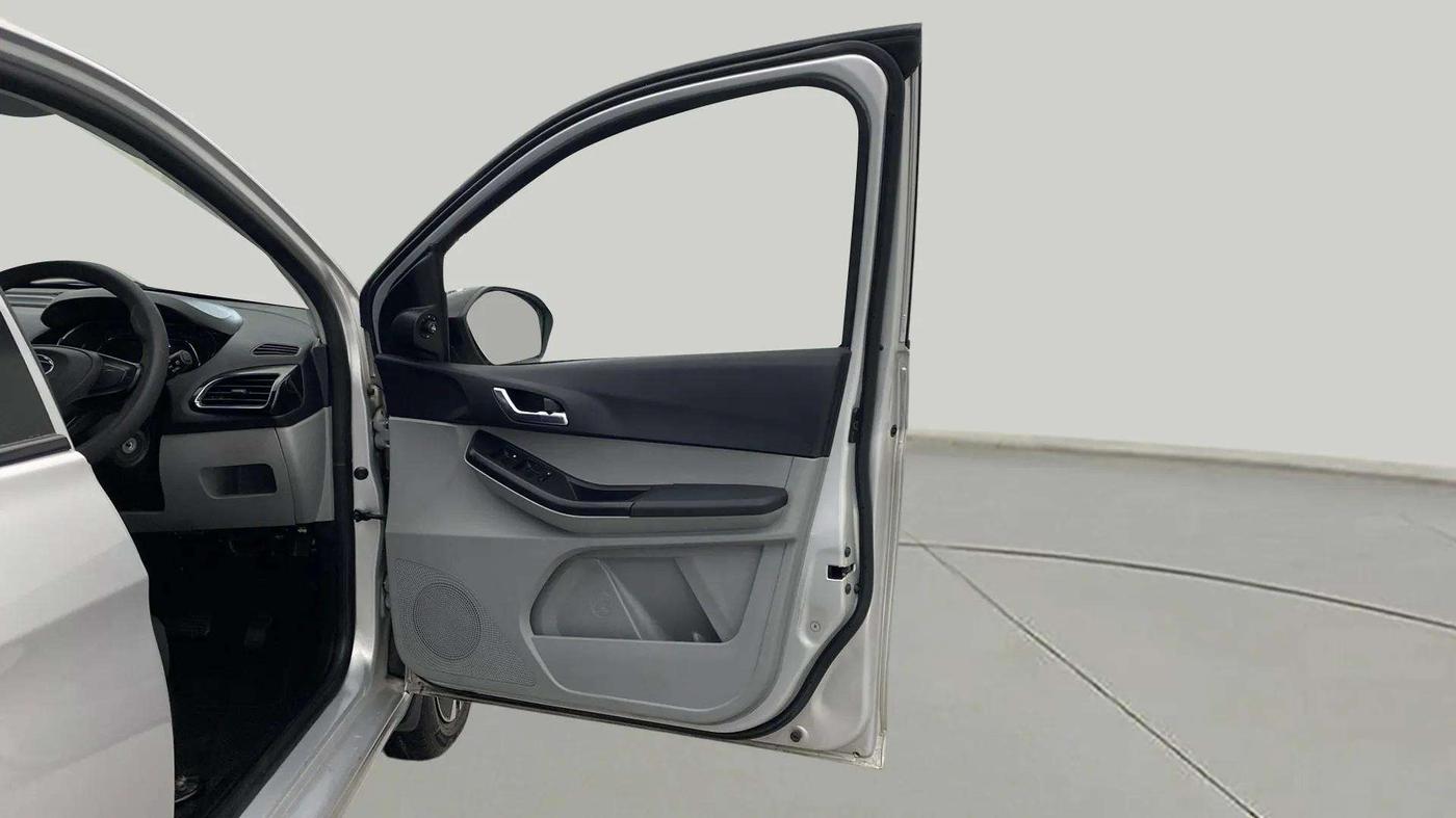 2021 Tata Tiago XZA PLUS PETROL, Petrol, Automatic, 30,415 km, RHS Front Door