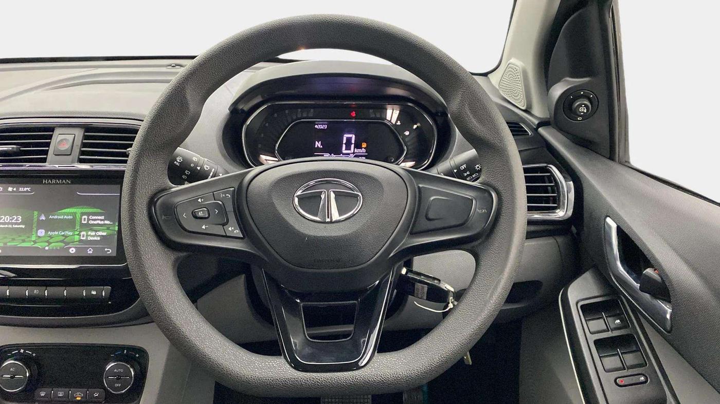 2021 Tata Tiago XZA PLUS PETROL, Petrol, Automatic, 30,415 km, Steering Wheel Close Up