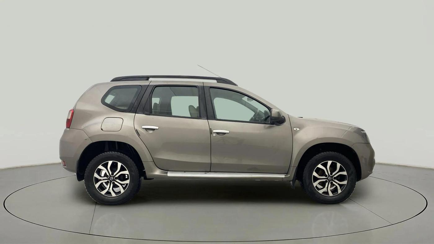 2015 Nissan Terrano XL D PLUS, Diesel, Manual, 65,938 km, Right Side View