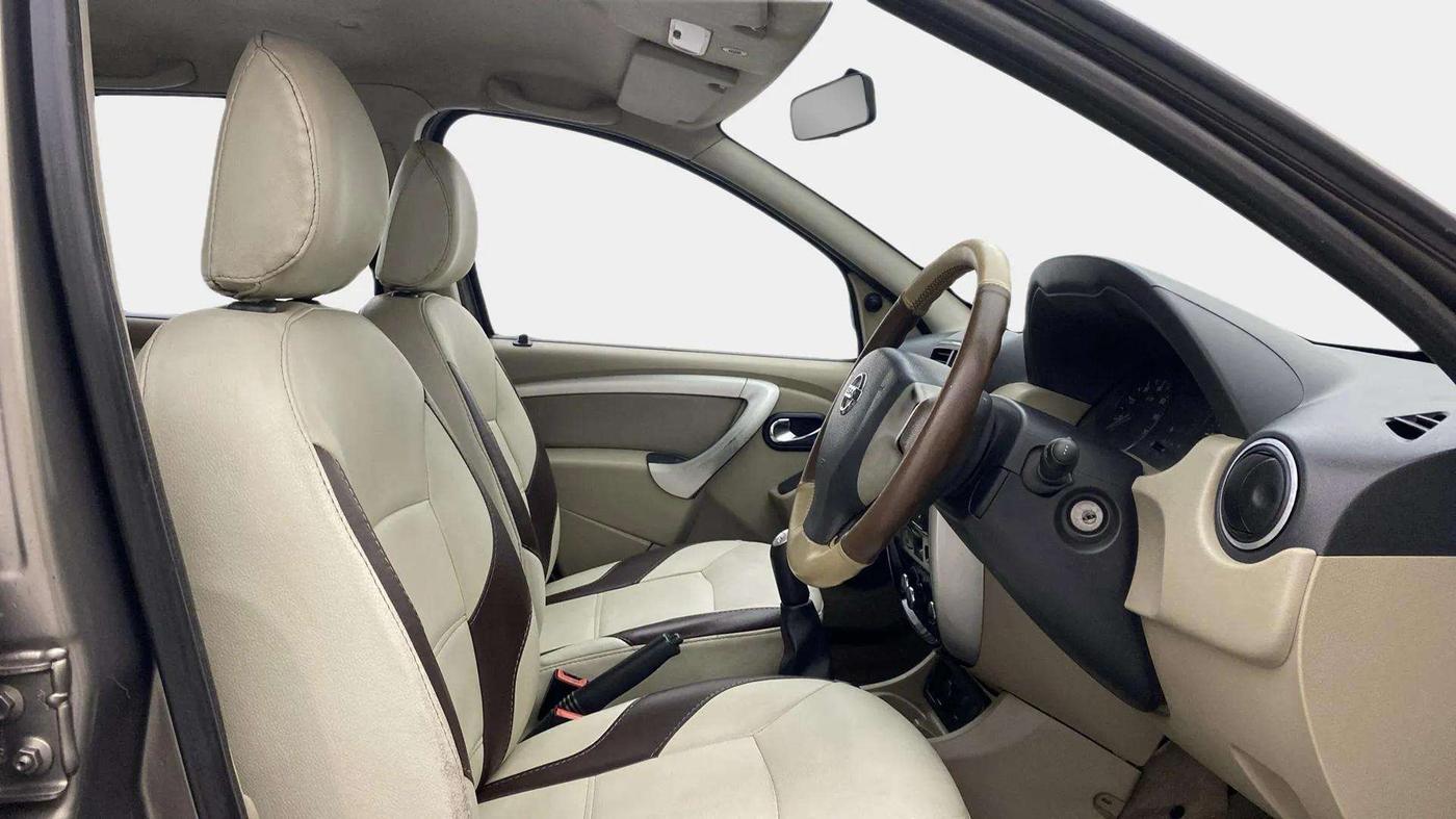 2015 Nissan Terrano XL D PLUS, Diesel, Manual, 65,938 km, Right Side Front Door Cabin