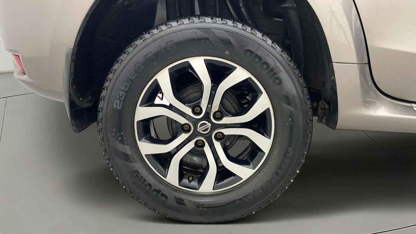 2015 Nissan Terrano XL D PLUS, Diesel, Manual, 65,938 km, Right Rear Wheel
