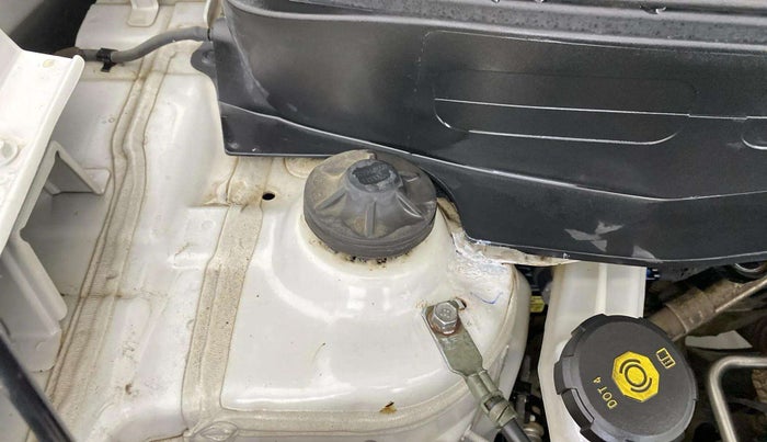 2021 Hyundai VENUE SX 1.0 TURBO, Petrol, Manual, 44,206 km, Right Apron - Apron is partially repaired