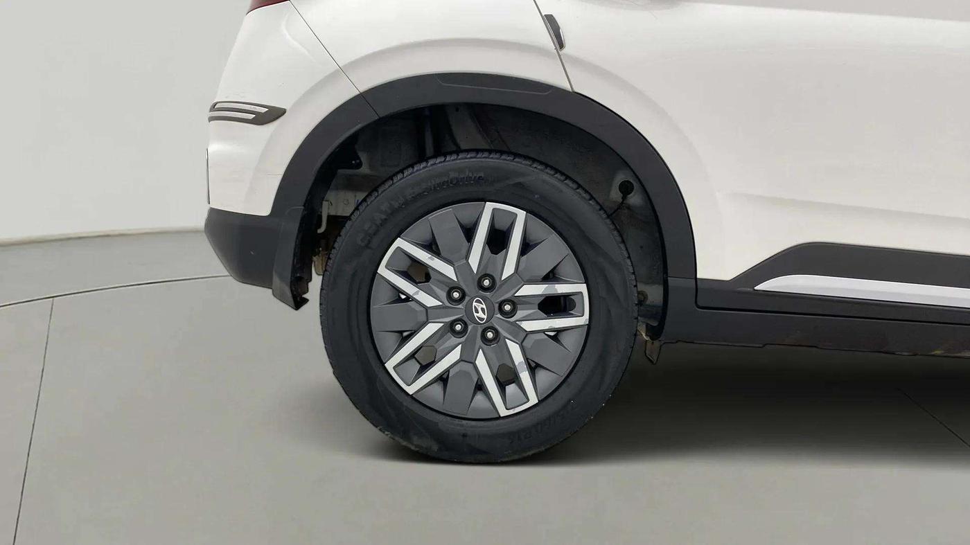 2021 Hyundai VENUE SX 1.0 TURBO, Petrol, Manual, 44,206 km, Right Rear Wheel