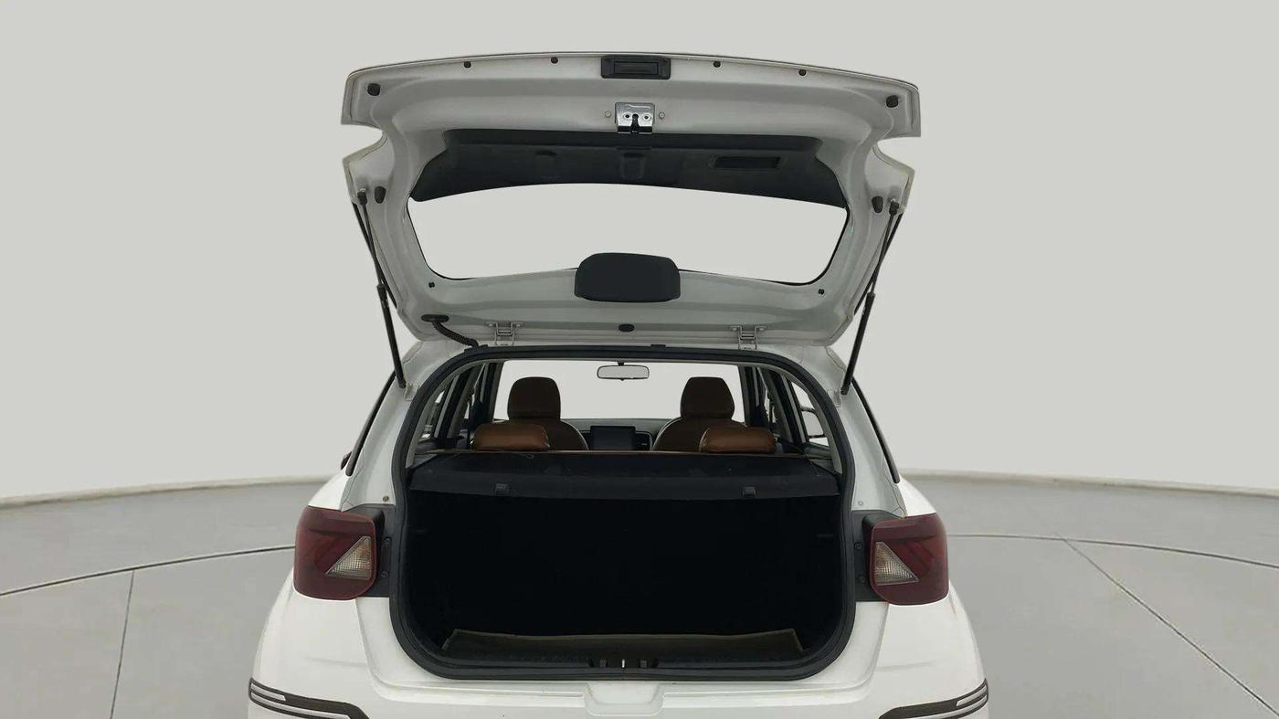 2021 Hyundai VENUE SX 1.0 TURBO, Petrol, Manual, 44,206 km, Boot Door Open
