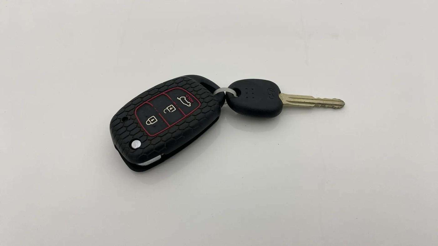 2021 Hyundai VENUE SX 1.0 TURBO, Petrol, Manual, 44,206 km, Key Close Up