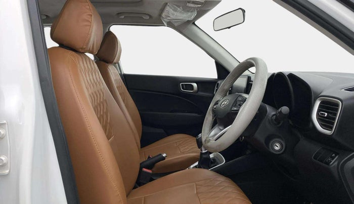 2021 Hyundai VENUE SX 1.0 TURBO, Petrol, Manual, 44,206 km, Right Side Front Door Cabin