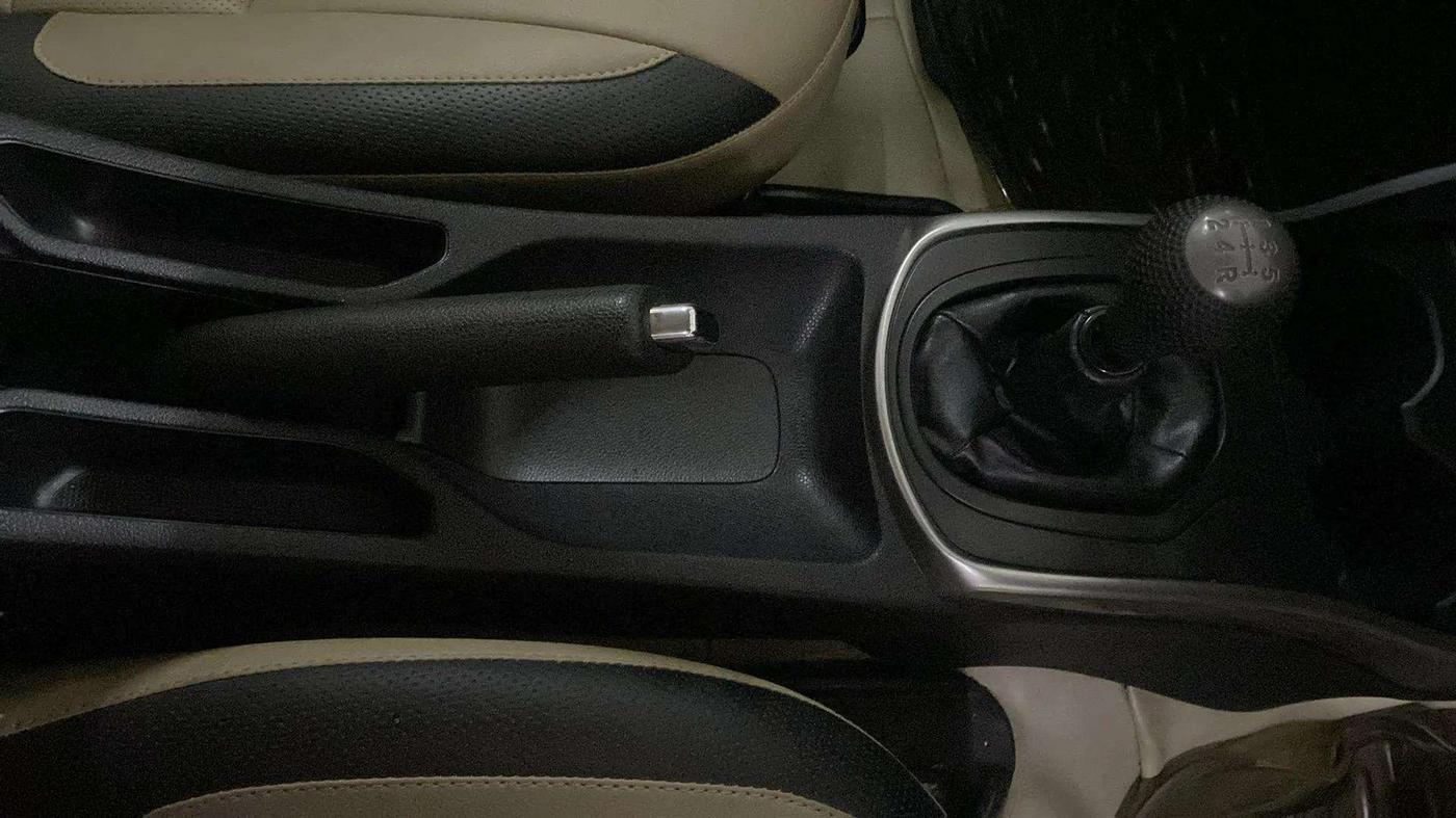 2015 Honda City 1.5L I-VTEC SV, Petrol, Manual, 37,803 km, Gear Lever