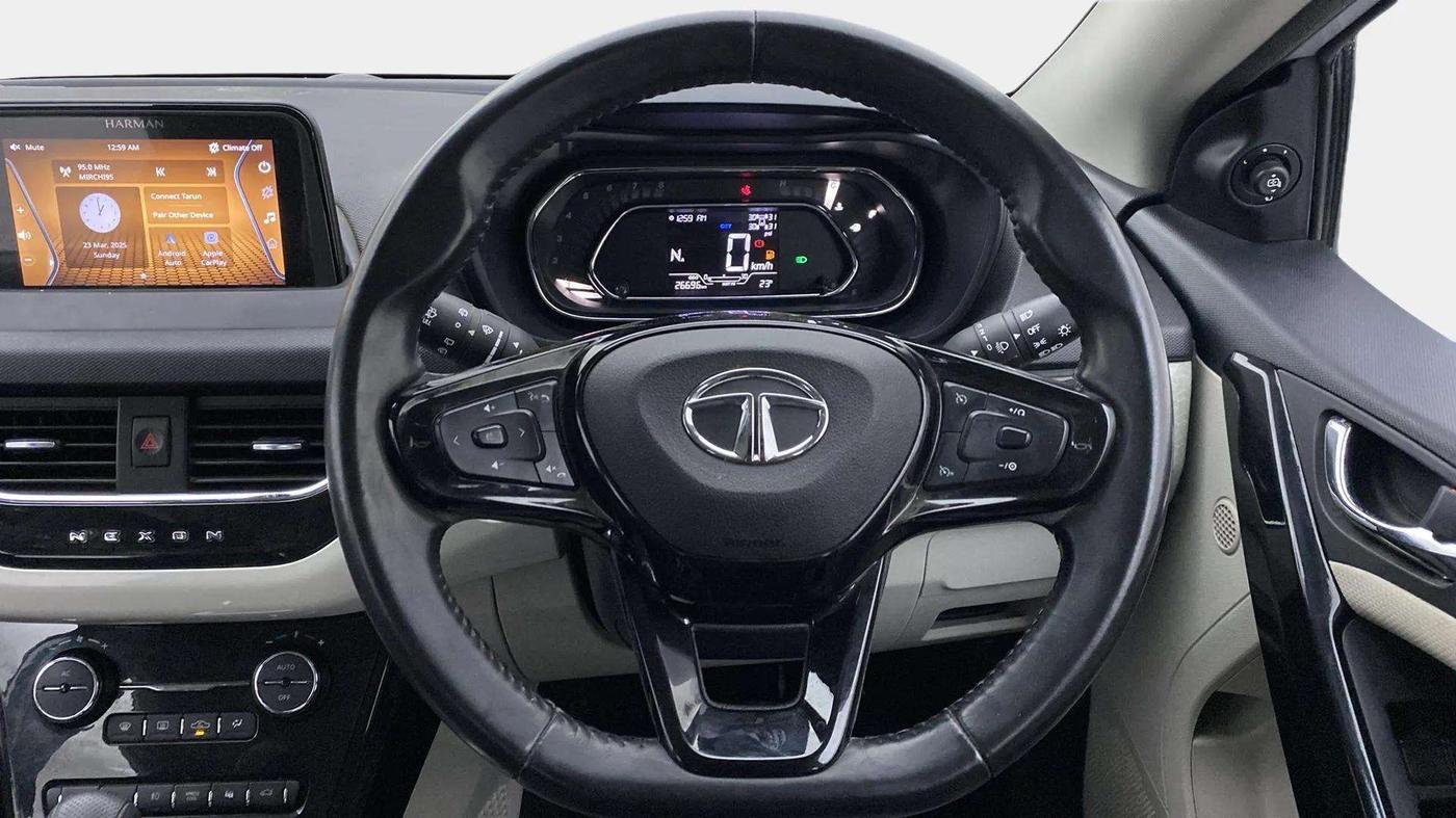 2021 Tata NEXON XZA PLUS (O) PETROL, Petrol, Automatic, 26,865 km, Steering Wheel Close Up