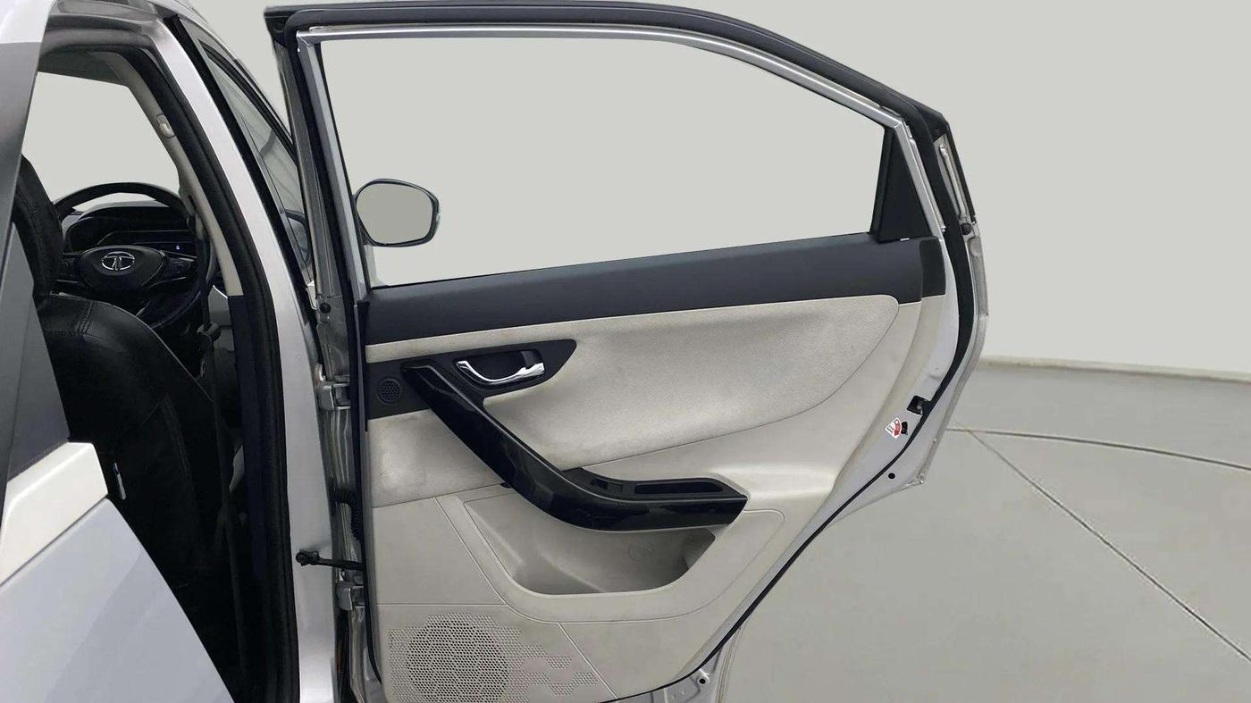 2021 Tata NEXON XZA PLUS (O) PETROL, Petrol, Automatic, 26,865 km, RHS Rear Door