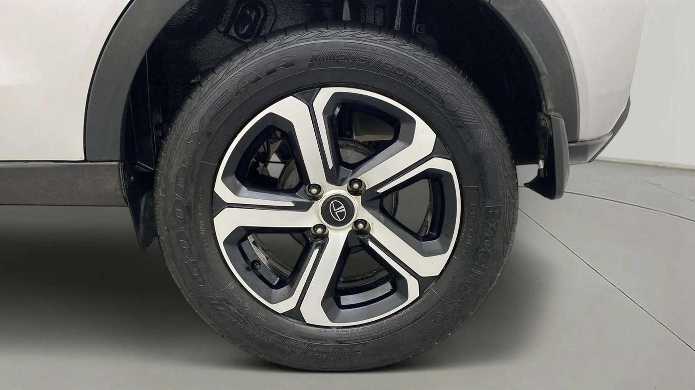 2021 Tata NEXON XZA PLUS (O) PETROL, Petrol, Automatic, 26,865 km, Left Rear Wheel