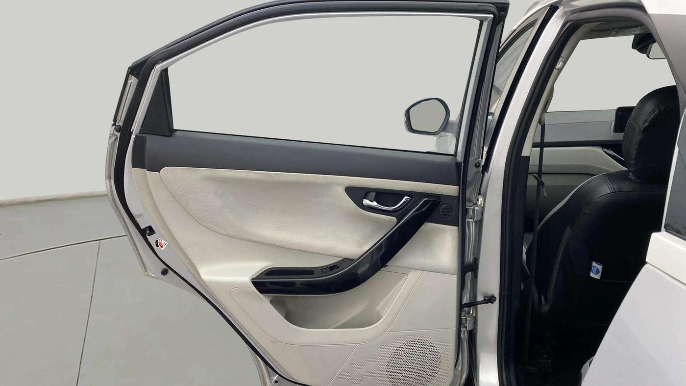 2021 Tata NEXON XZA PLUS (O) PETROL, Petrol, Automatic, 26,865 km, LHS Rear Door