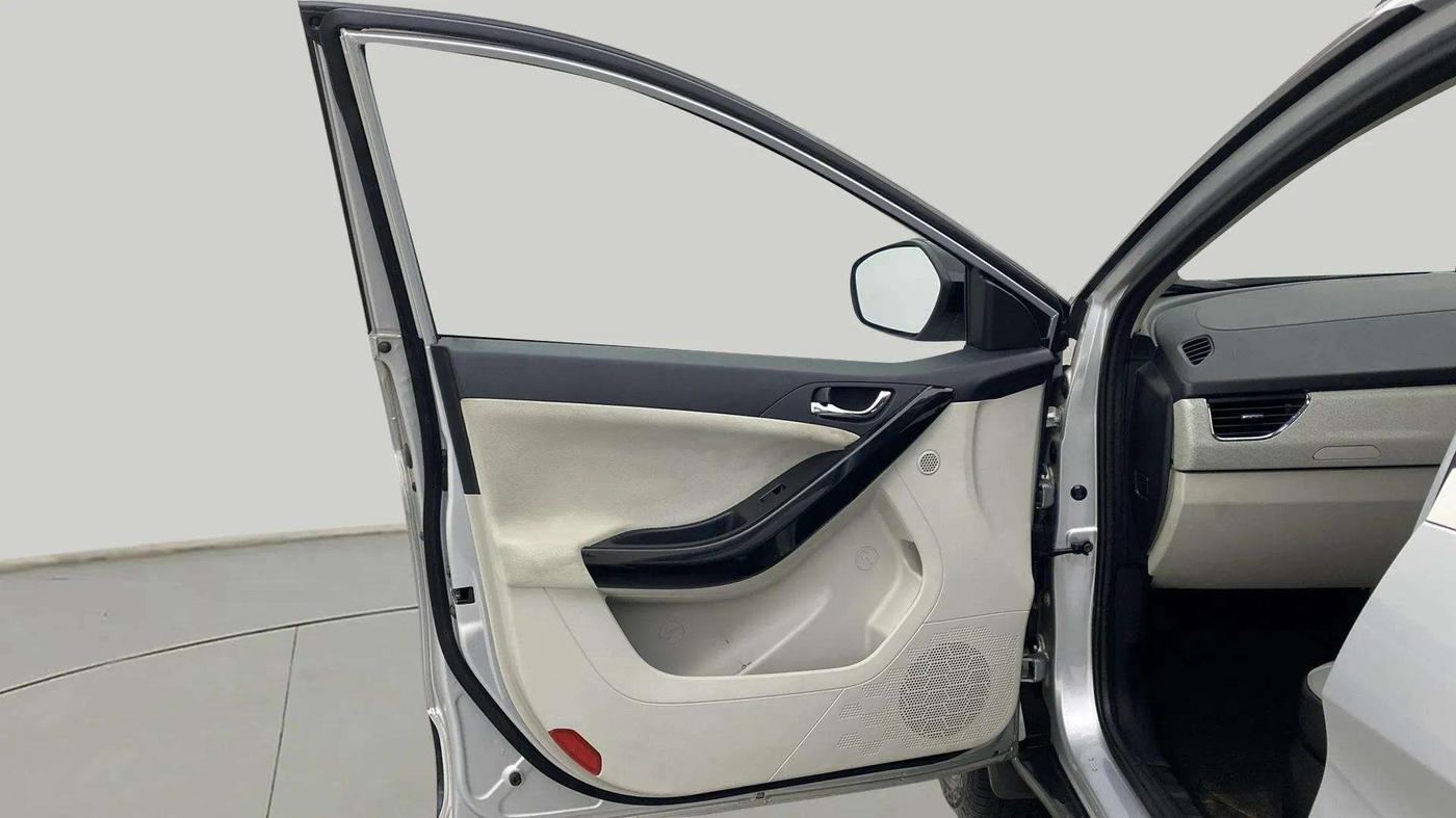 2021 Tata NEXON XZA PLUS (O) PETROL, Petrol, Automatic, 26,865 km, LHS Front Door