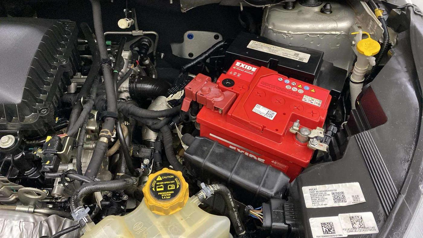 2021 Tata NEXON XZA PLUS (O) PETROL, Petrol, Automatic, 26,865 km, Engine View - Left