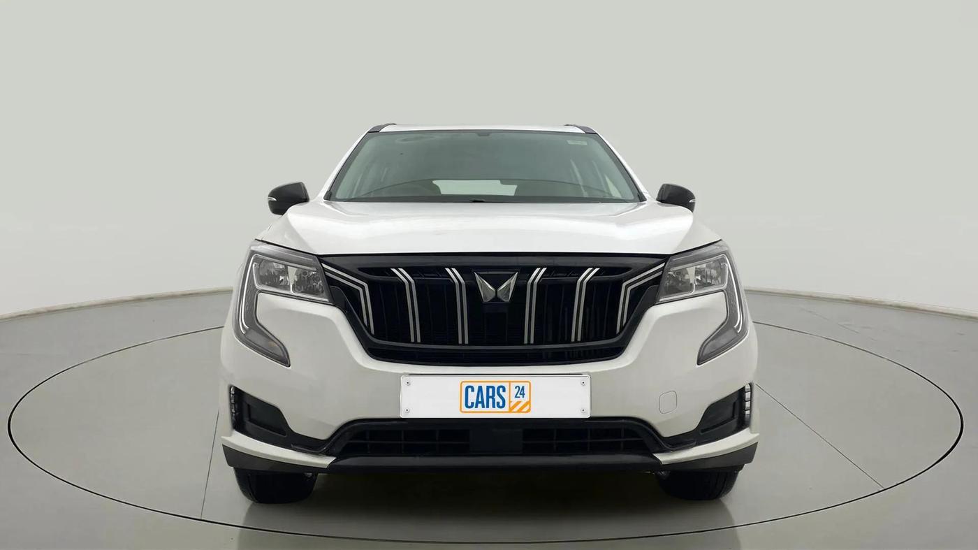 2023 Mahindra XUV700 MX D MT 5 STR, Diesel, Manual, 32,717 km, Front