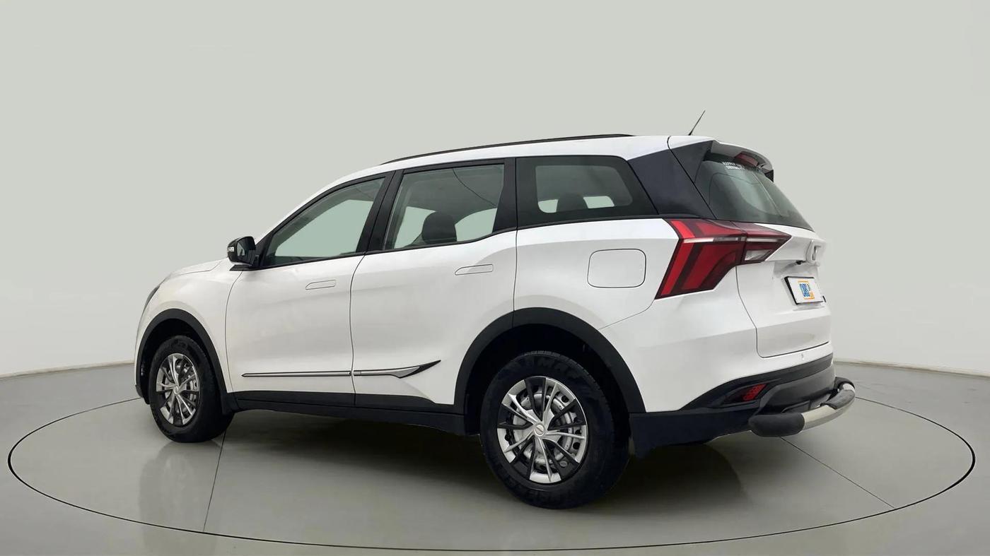 2023 Mahindra XUV700 MX D MT 5 STR, Diesel, Manual, 32,717 km, Left Back Diagonal