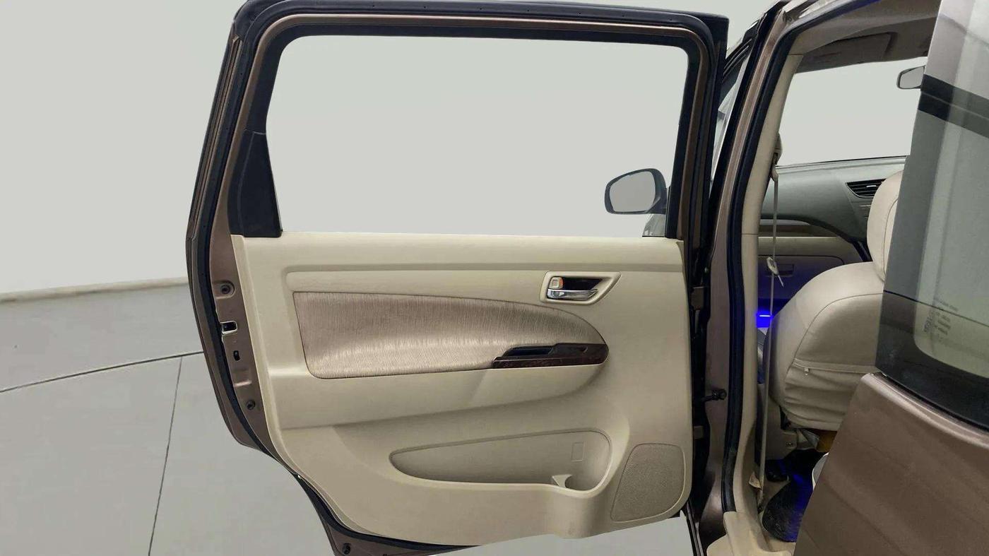 2014 Maruti Ertiga ZDI, Diesel, Manual, 74,883 km, LHS Rear Door