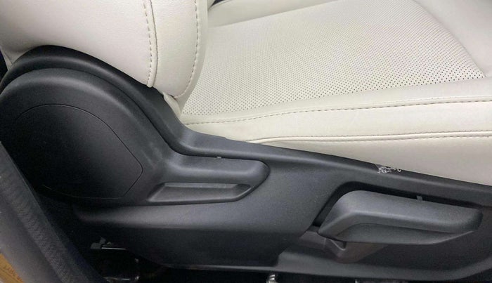 2024 Tata TIGOR XZA Plus iCNG , CNG, Automatic, 3,009 km, Driver Side Adjustment Panel