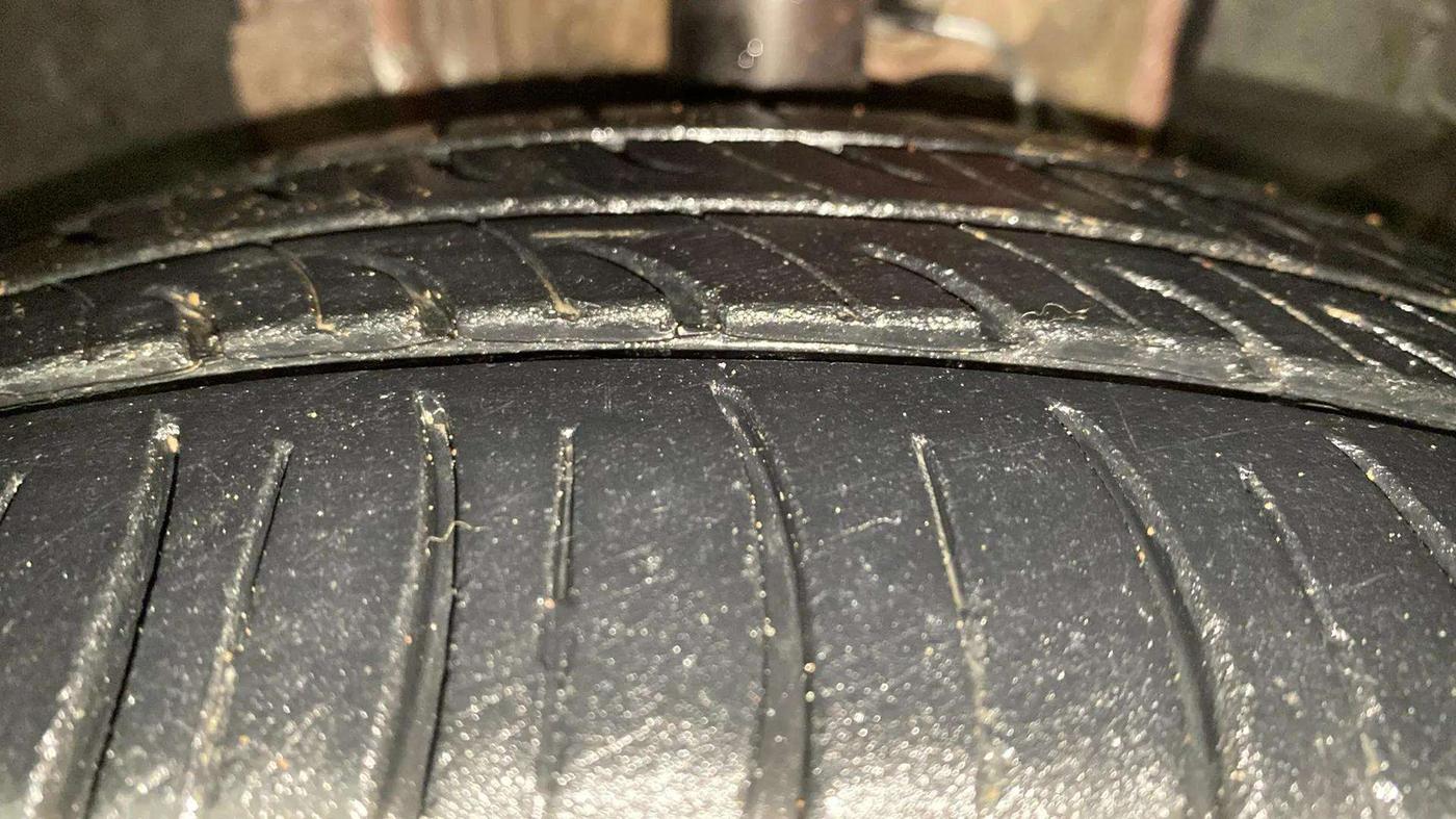 2021 Tata Tiago XZA PLUS PETROL, Petrol, Automatic, 80,295 km, Right Front Tyre Tread