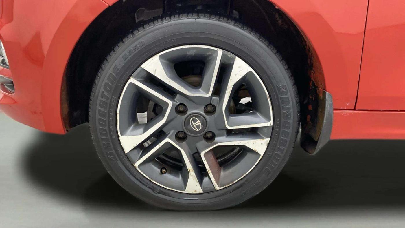 2021 Tata Tiago XZA PLUS PETROL, Petrol, Automatic, 80,295 km, Left Front Wheel