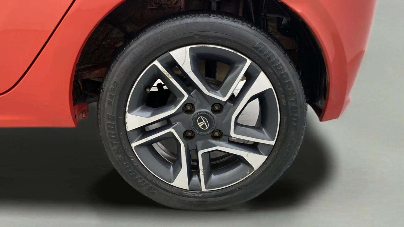 2021 Tata Tiago XZA PLUS PETROL, Petrol, Automatic, 80,295 km, Left Rear Wheel
