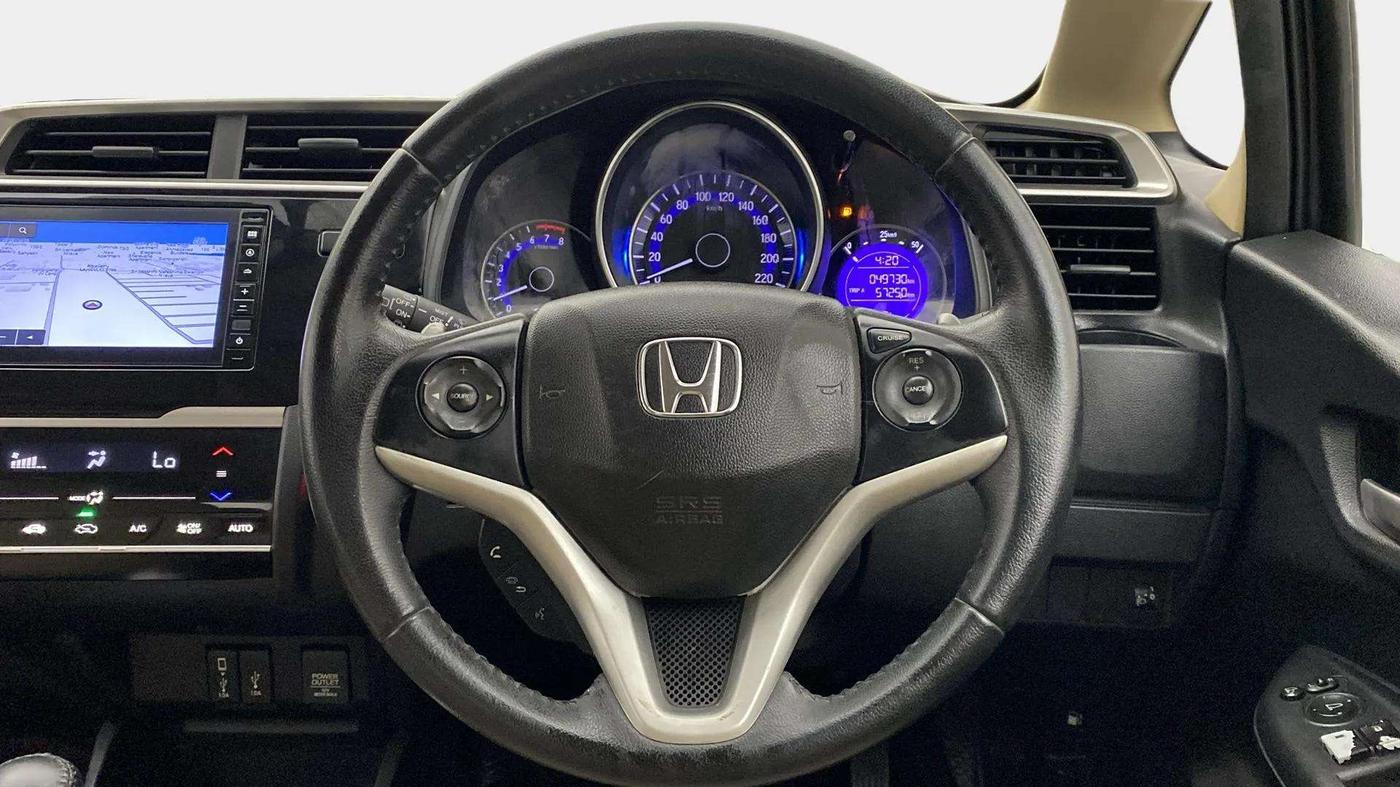 2019 Honda Jazz 1.2L I-VTEC VX CVT, Petrol, Automatic, 49,730 km, Steering Wheel Close Up