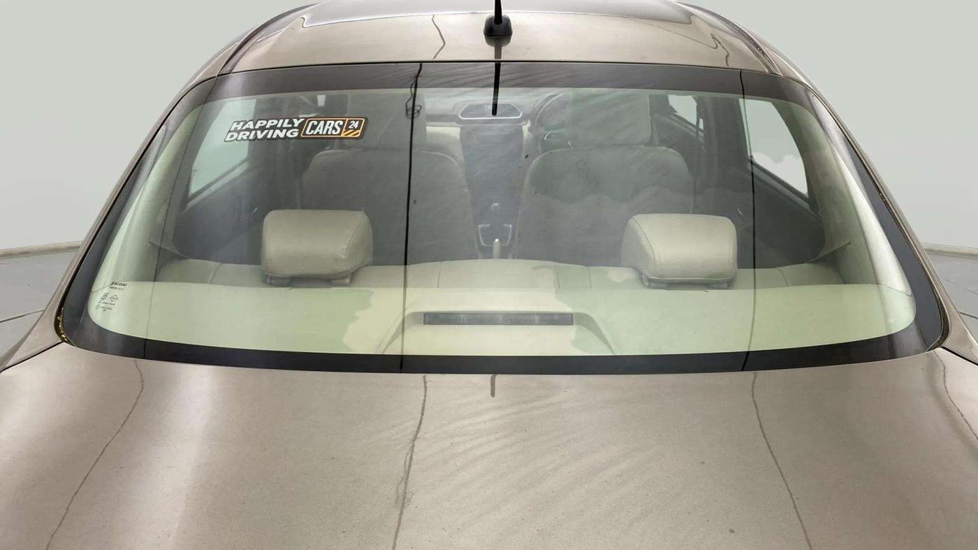 2017 Maruti Dzire VXI, Petrol, Manual, 49,587 km, Rear Windshield