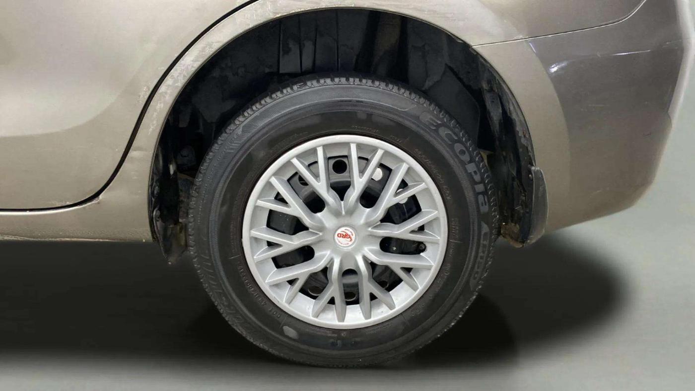 2017 Maruti Dzire VXI, Petrol, Manual, 49,587 km, Left Rear Wheel