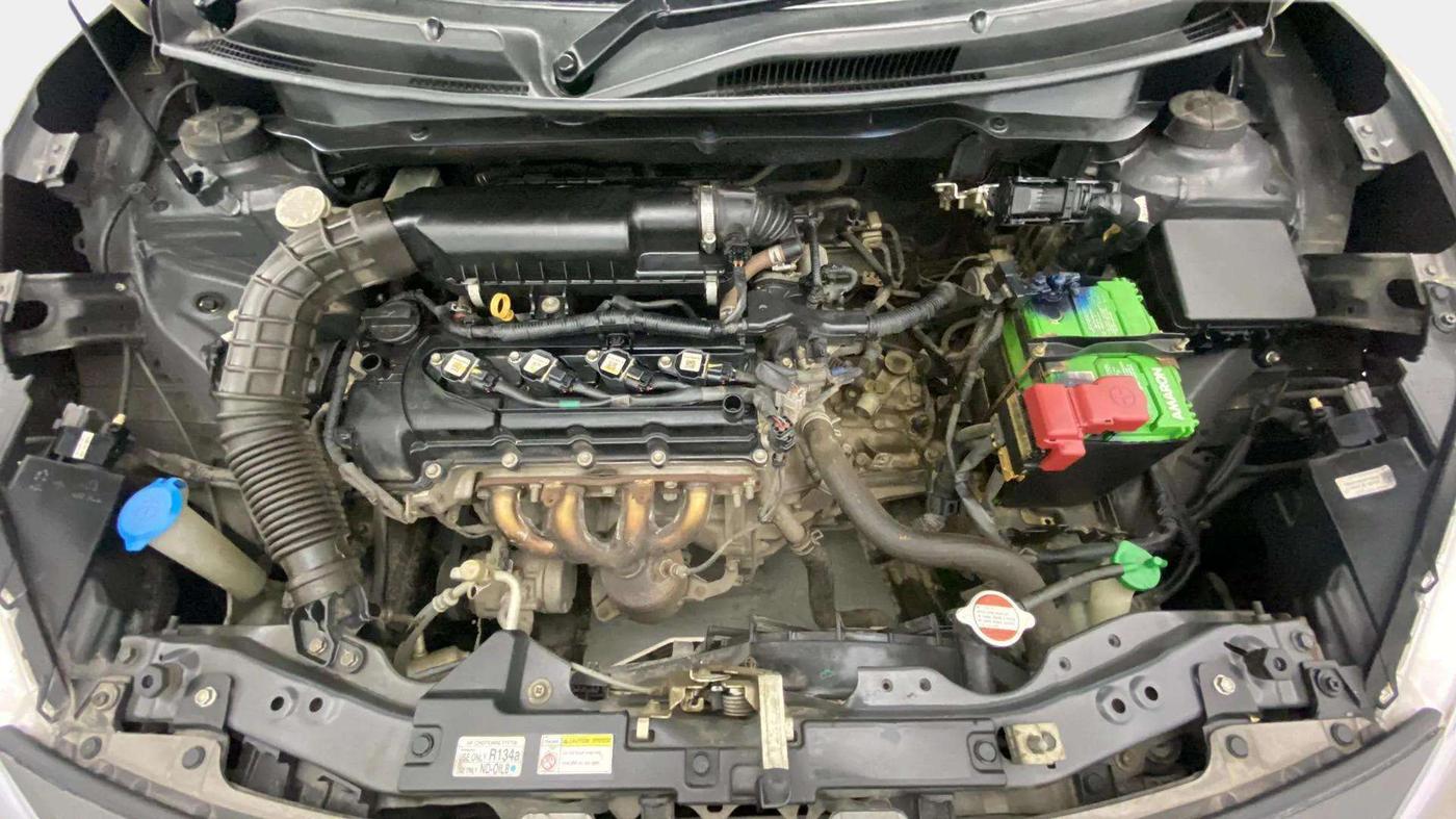 2017 Maruti Dzire VXI, Petrol, Manual, 49,587 km, Engine View