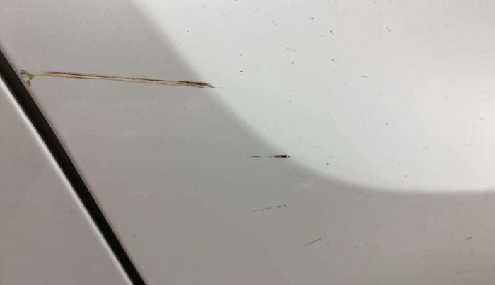 2023 Maruti Swift VXI, Petrol, Manual, 46,165 km, Right rear door - Minor scratches