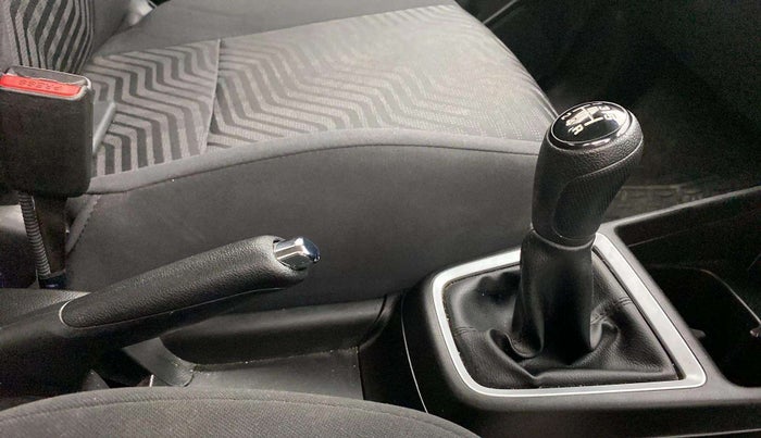 2023 Maruti Swift VXI, Petrol, Manual, 46,165 km, Gear Lever