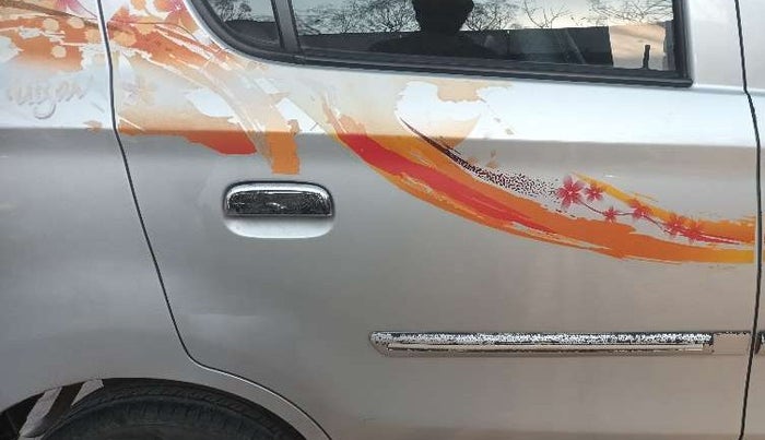 2017 Maruti Alto 800 LXI, Petrol, Manual, 61,690 km, Right rear door - Slightly dented