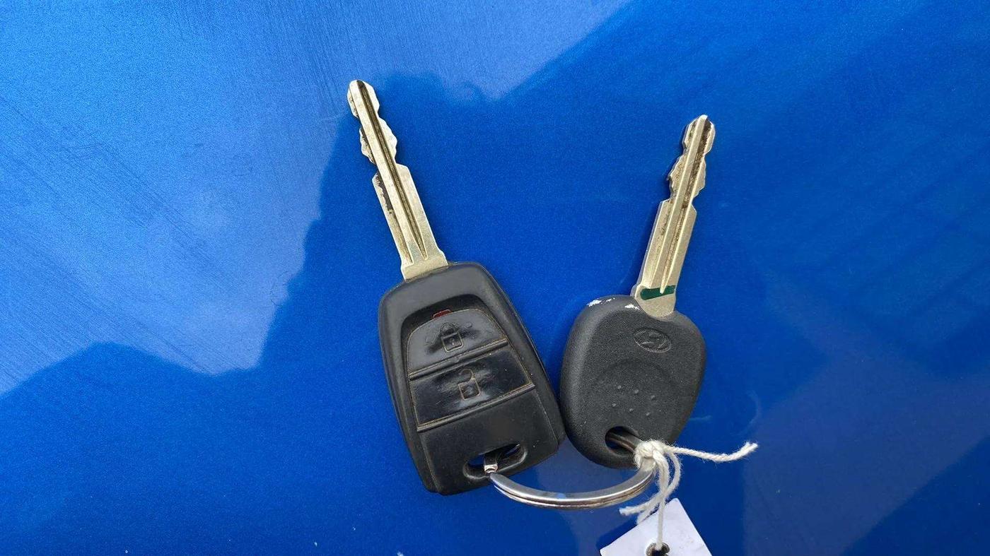 2017 Hyundai Grand i10 MAGNA 1.2 KAPPA VTVT, Petrol, Manual, 14,736 km, Key Close Up