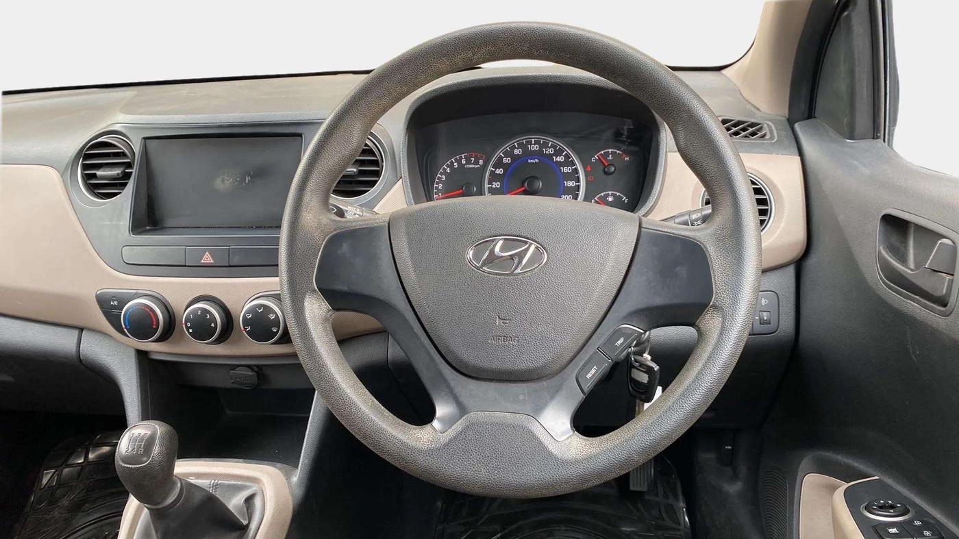 2017 Hyundai Grand i10 MAGNA 1.2 KAPPA VTVT, Petrol, Manual, 14,736 km, Steering Wheel Close Up