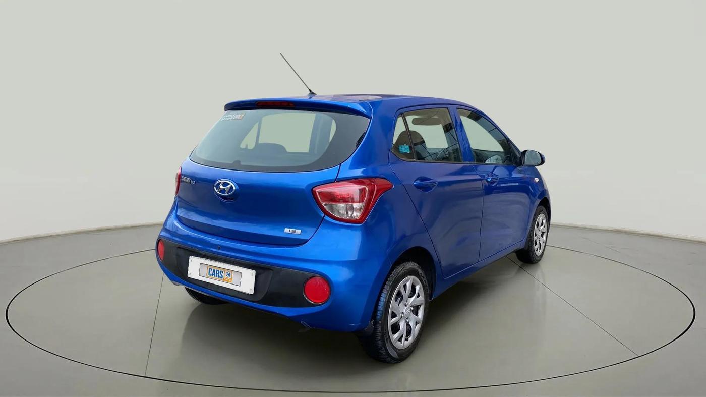 2017 Hyundai Grand i10 MAGNA 1.2 KAPPA VTVT, Petrol, Manual, 14,736 km, Right Back Diagonal