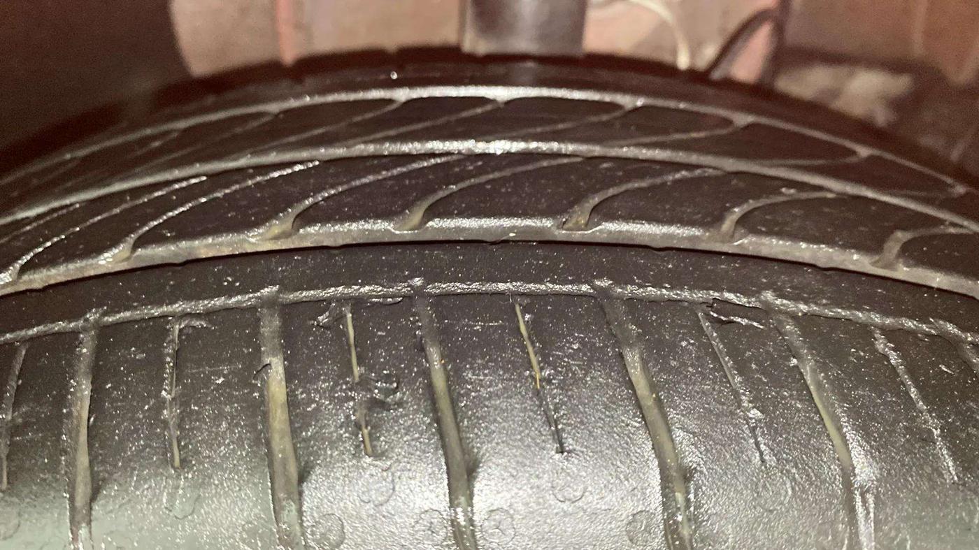 2021 Tata Tiago XZA PLUS PETROL, Petrol, Automatic, 23,290 km, Right Front Tyre Tread
