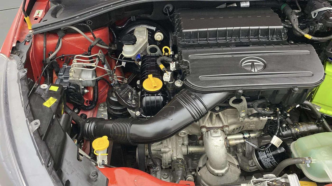2021 Tata Tiago XZA PLUS PETROL, Petrol, Automatic, 23,290 km, Engine View - Right
