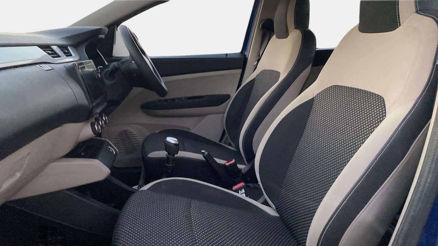 2022 Renault TRIBER RXZ, Petrol, Manual, 16,551 km, Right Side Front Door Cabin