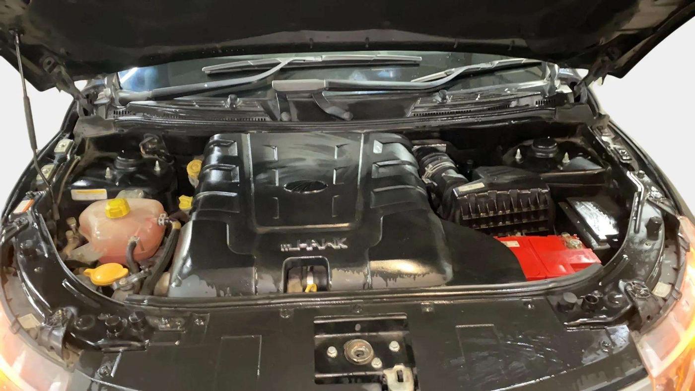 2019 Mahindra XUV500 W5, Diesel, Manual, 1,00,060 km, Open Bonet