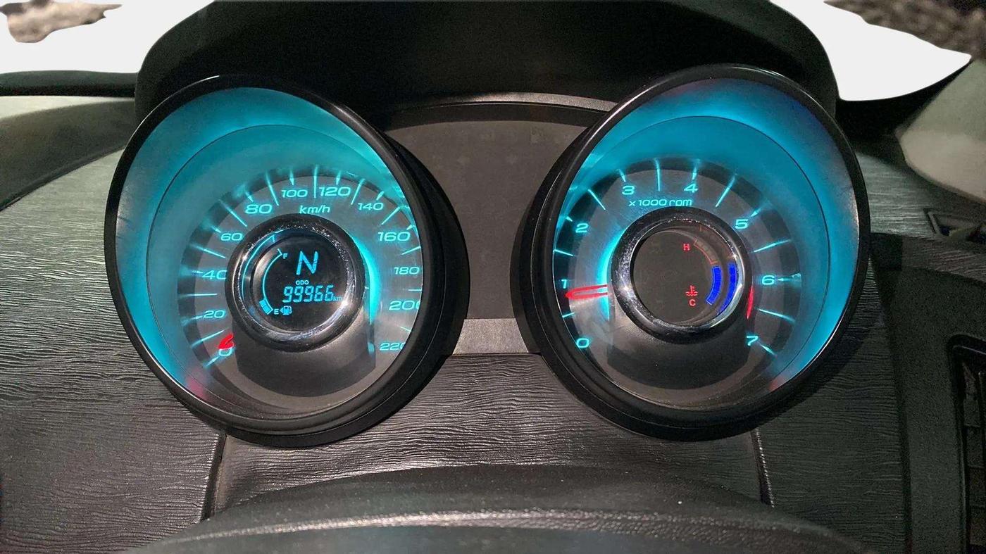 2019 Mahindra XUV500 W5, Diesel, Manual, 1,00,060 km, Odometer Image