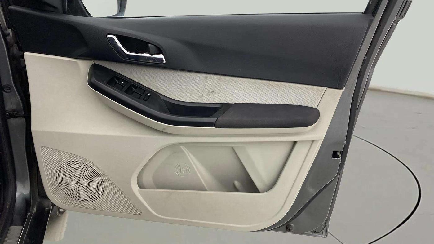 2023 Tata TIGOR XZ PLUS PETROL, Petrol, Manual, 2,254 km, Driver Side Door Panels Control